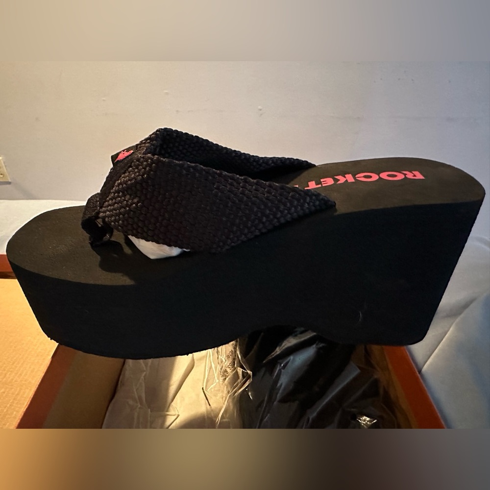 NIB Rocket Dog Wedge Platform Sandals